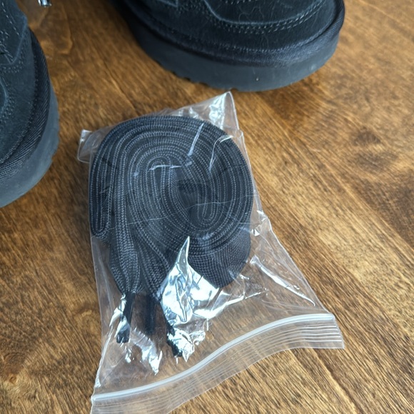 Uggs Lowmel booties - Picture 7 of 7